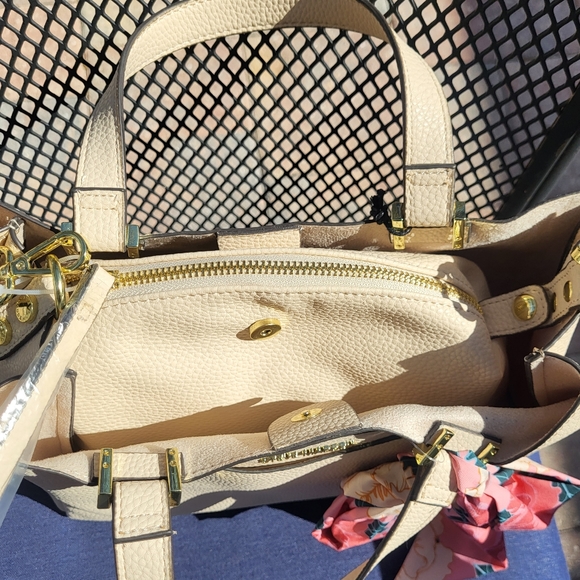 Steve Madden Purse - Picture 6 of 8